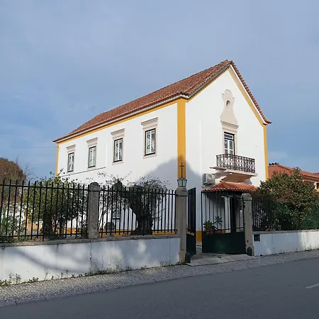 St Mary House Vila