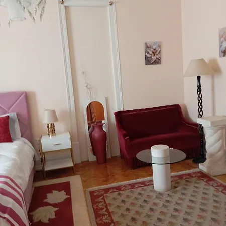 וילה St Mary House טומאר